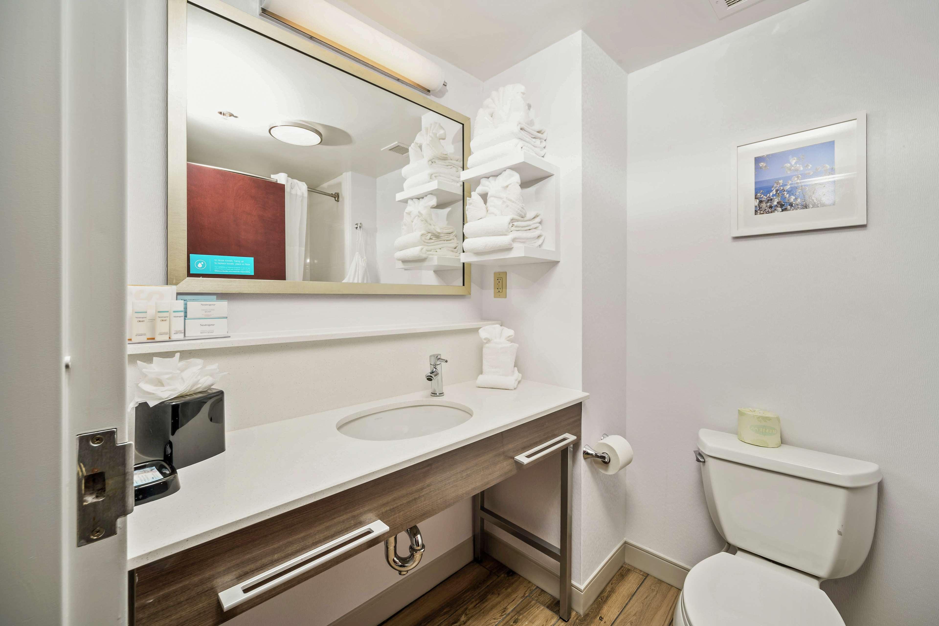 Hampton Inn Wilson Downtown Esterno foto