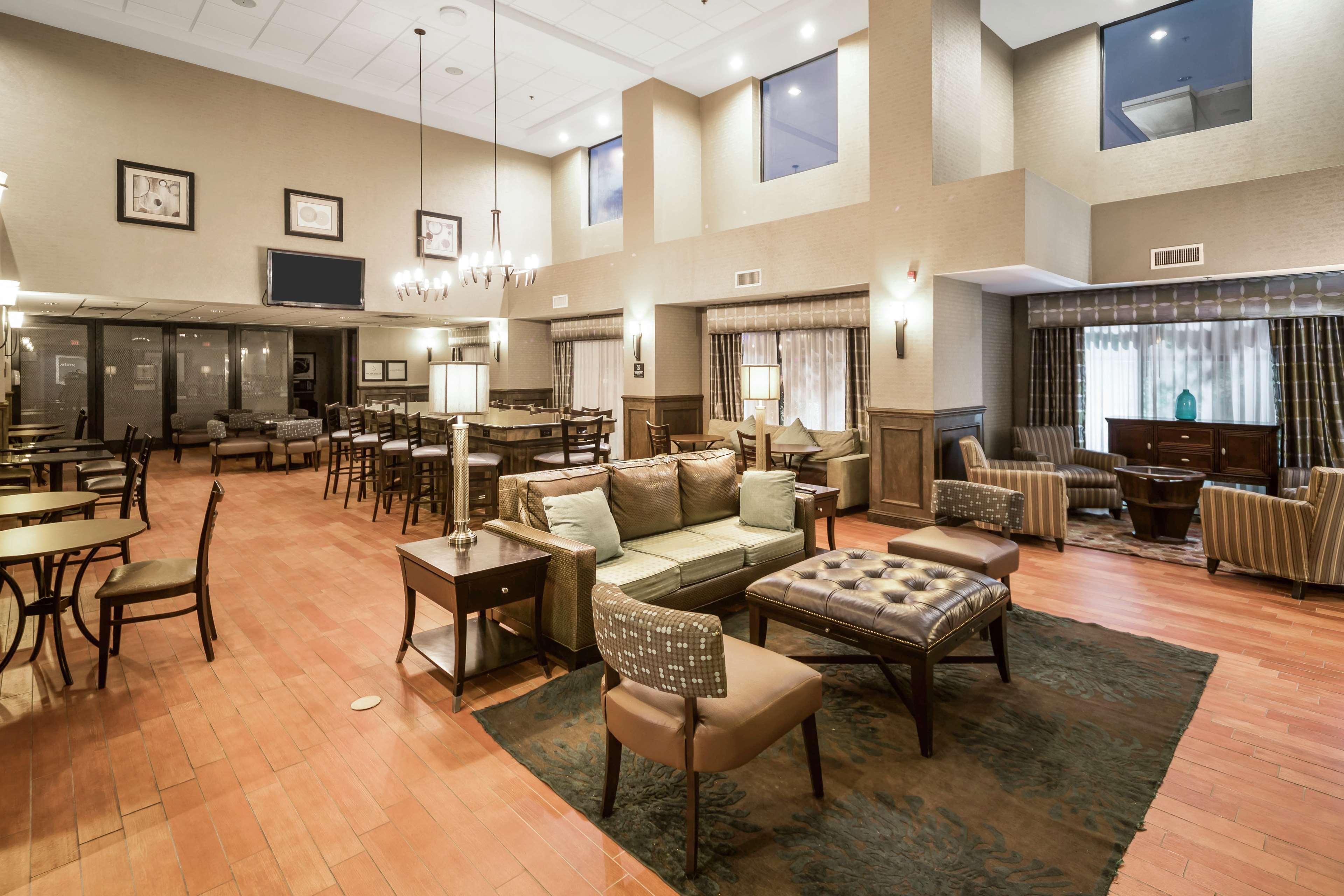 Hampton Inn Wilson Downtown Esterno foto