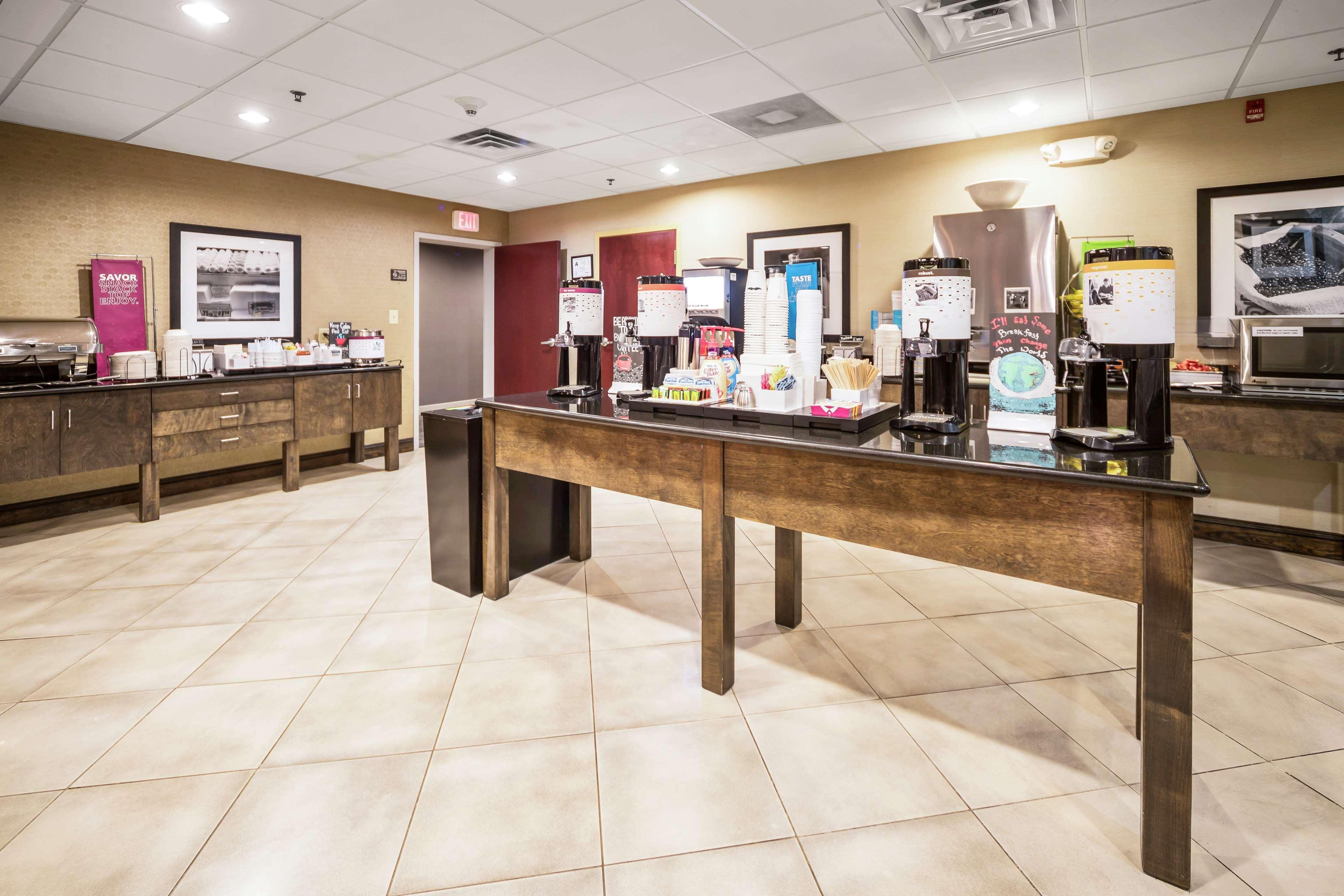 Hampton Inn Wilson Downtown Esterno foto