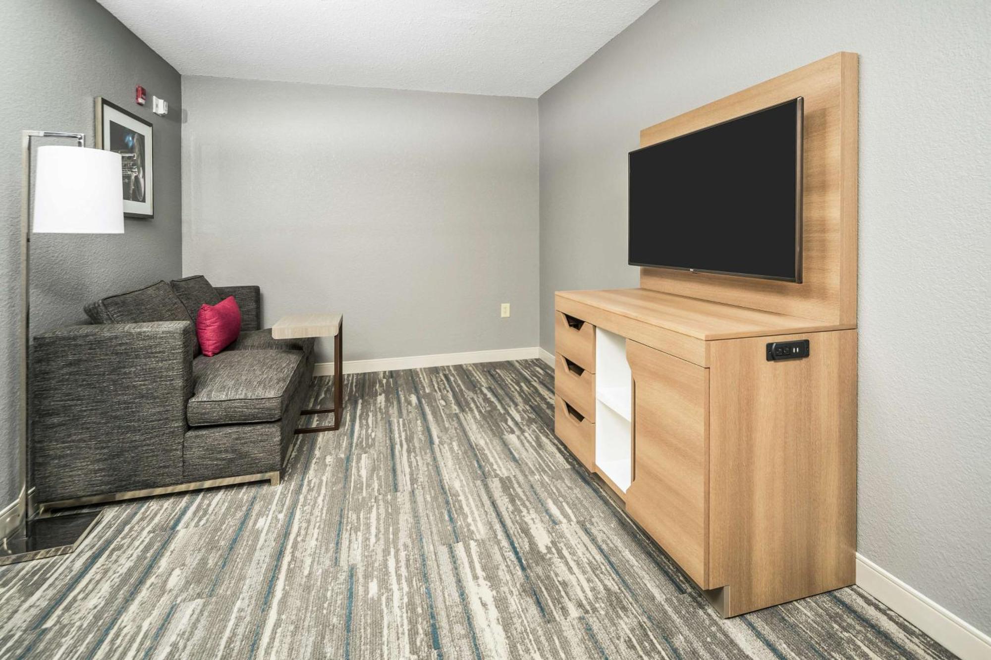 Hampton Inn Wilson Downtown Esterno foto